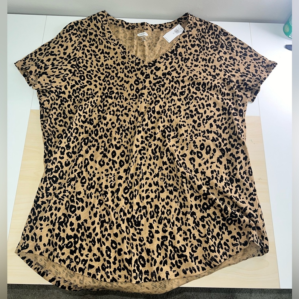 NWT Old Navy Everywhere Tee. Size Xl TALL